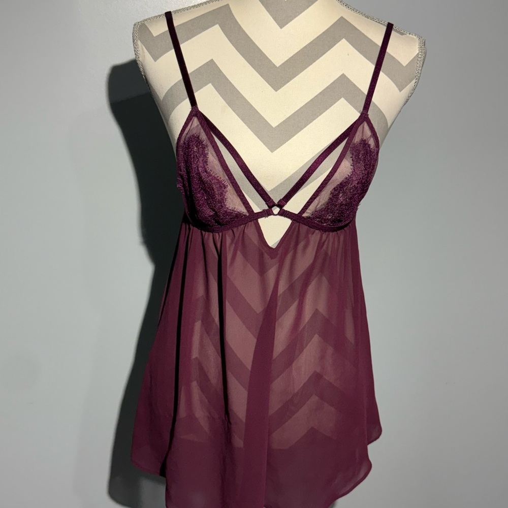 Elegant Burgundy Lace Chemise